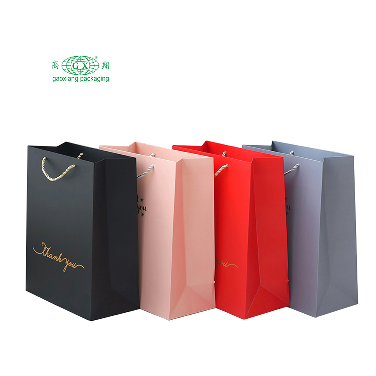 Wholesale paper custom logo shopping bags christmas paper gift bags