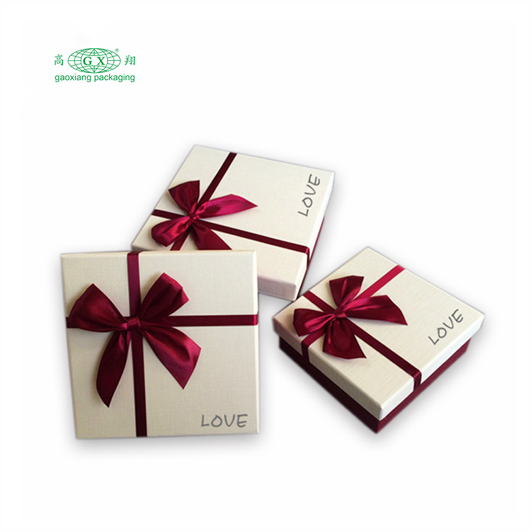 Factory custom packaging sweet wedding birthday party paper gift boxes with lid personalized boxes